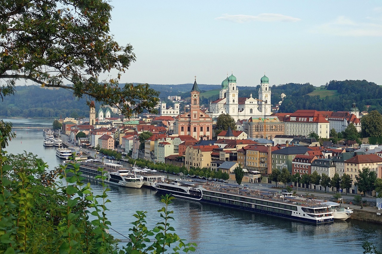 Transfer from Cesky Krumlov to Passau - Budweis-shuttle.cz